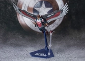 Le falcon et le soldat de l'hiver figurine s.h. figuarts falcon 15 cm