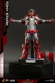 Iron man 2 figurine movie masterpiece 1/6 tony stark (mark v suit up version) deluxe 31 cm