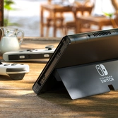 Nintendo Switch Modèle OLED : bleu néon / rouge néon - Console