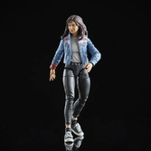 Doctor strange in the multiverse of madness marvel legends series figurine 2022 america chavez 15 cm