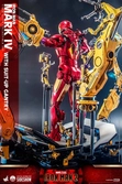 Figurine Hot Toys Iron Man Mark IV with Suit-Up Gantry articulée