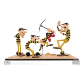 Lucky luke statuette bang bang! collection les dalton du calme joe 16 cm