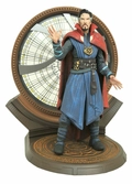 Doctor strange in the multiverse of madness marvel select figurine dr. strange 18 cm
