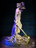 Metallica statuette rock ikonz on tour lady justice