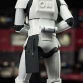 Star wars episode iv statuette milestones 1/6 han solo (stormtrooper disguise) 40th anniversary exclusive 30 cm