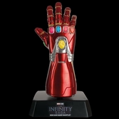  marvel movie museum - réplique du nano gauntlet de iron man