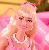 Barbie the movie poupée barbie in pink gingham dress