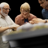 Jurassic park statuette 1/10 art scale dino hatching 23 cm