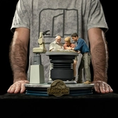 Jurassic park statuette 1/10 art scale dino hatching 23 cm