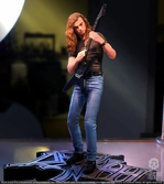 Death statuette rock iconz chuck schuldiner 22 cm