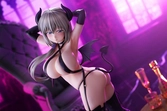 Uzaki-chan wants to hang out! statuette pvc 1/6 double tsuki uzaki little devil ver. 27 cm