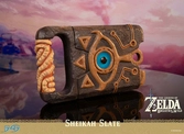 The legend of zelda: breath of the wild statuette 1/1 sheikah slate 24 cm