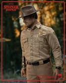 Stranger things figurine 1/6 jim hopper (season 1) 32 cm