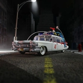 Ecto-1 (1984) vehiculo replica 1:18 ghostbusters plasma series