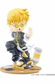 Mob psycho 100 iii statuette pvc palverse arataka reigen 9 cm