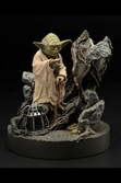 Diorama STAR WARS : Yoda 'Empire Strike Back' ARTFX Statue - 18cm