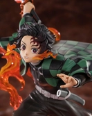 Tanjiro kamado kyojuro rengokus sword guard version figura 19,5 cm demon slayer kimetsu no yaiba figuarts zero