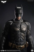 The dark knight statuette 1/1 batman premium edition 207 cm