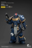 Warhammer 40,000: space marine 2 figurine ultramarines lieutenant titus collectors edition 13 cm