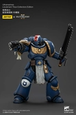 Warhammer 40,000: space marine 2 figurine ultramarines lieutenant titus collectors edition 13 cm
