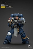 Warhammer 40,000: space marine 2 figurine ultramarines lieutenant titus collectors edition 13 cm