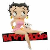 BETTY BOOP - Magnet - Assise sur son Logo