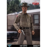 Figurine Articulée Stranger Things 18 cm - Chief Hopper