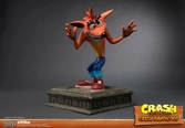 Statuette First 4 Figure Crash Bandicoot Régulier - 41cm