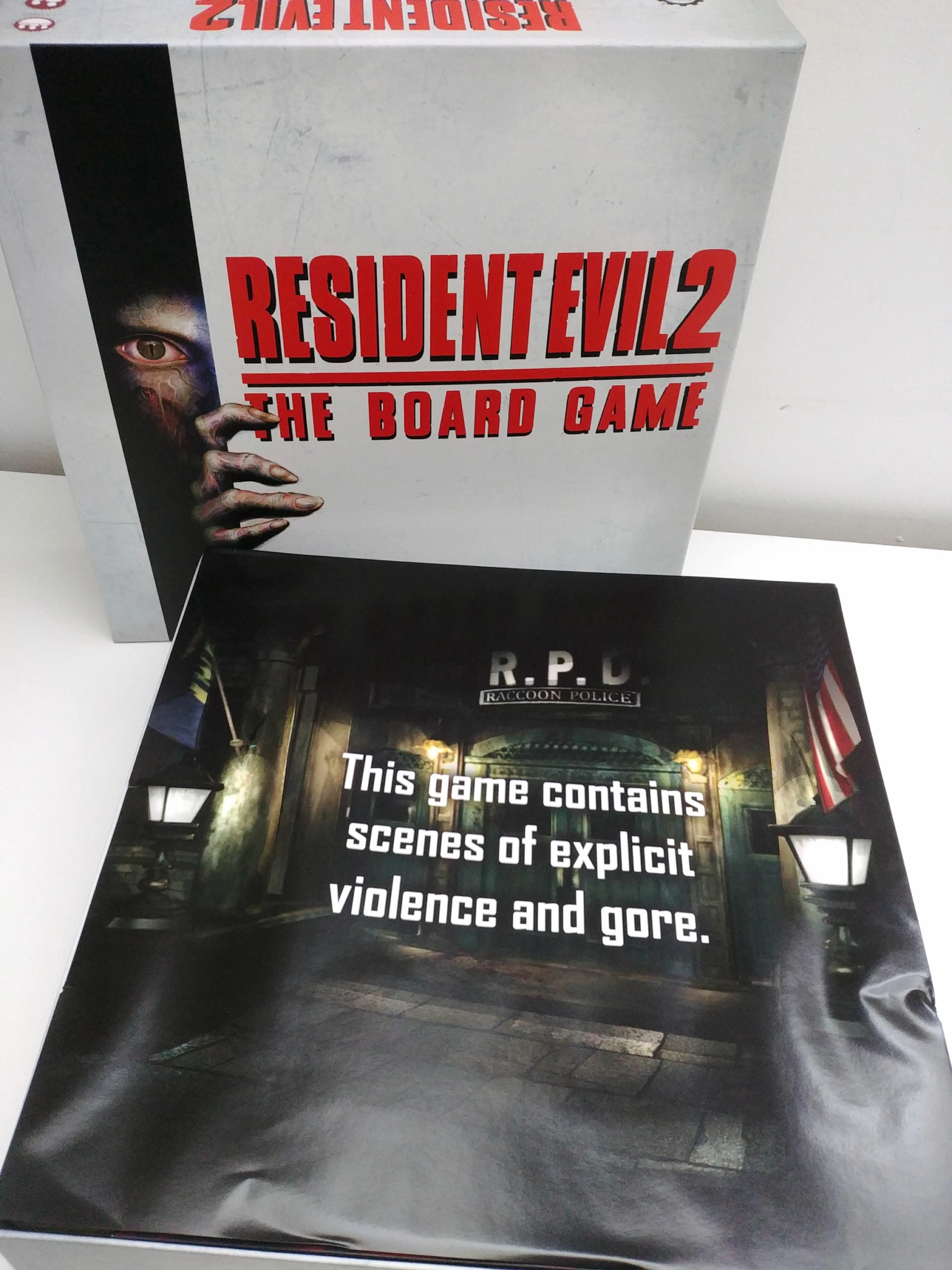 Jeu De Société Evil Dead 2 Officiel - Jeu De Cartes Coopératif Survie Horreur, Occasion Comme Neuf