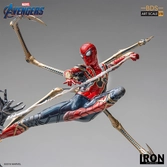 STATUETTE AVENGERS ENDGAME IRON SPIDER VS OUTRIDER