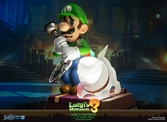 Luigi's mansion 3 - luigi figure collector's edition